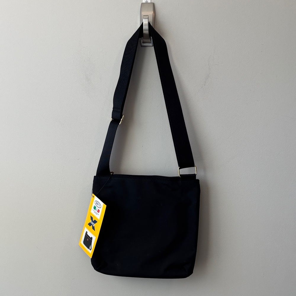 Bric’s small Black Crossbody Bag 11” x 10”NWT - Picture 4 of 4